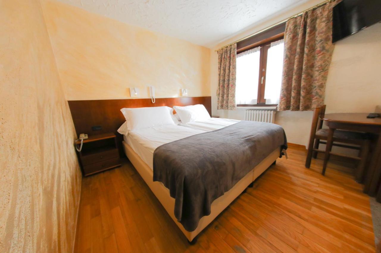 Hotel Sporting Breuil-Cervinia Exterior photo