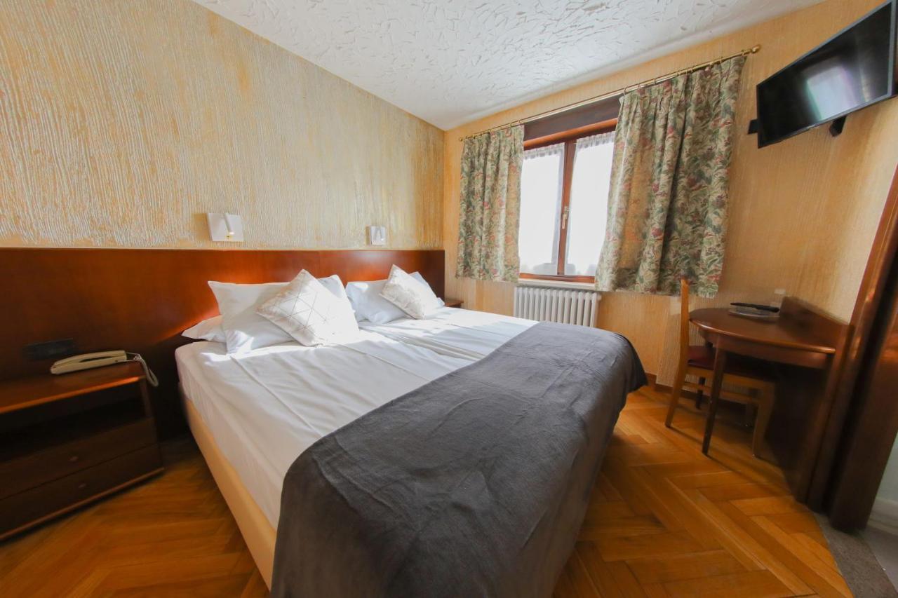 Hotel Sporting Breuil-Cervinia Exterior photo